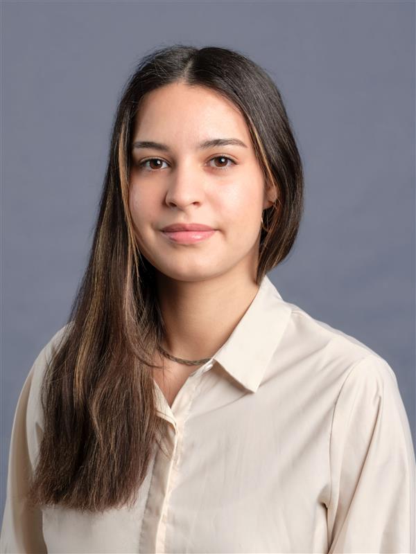 Vivian Schmid